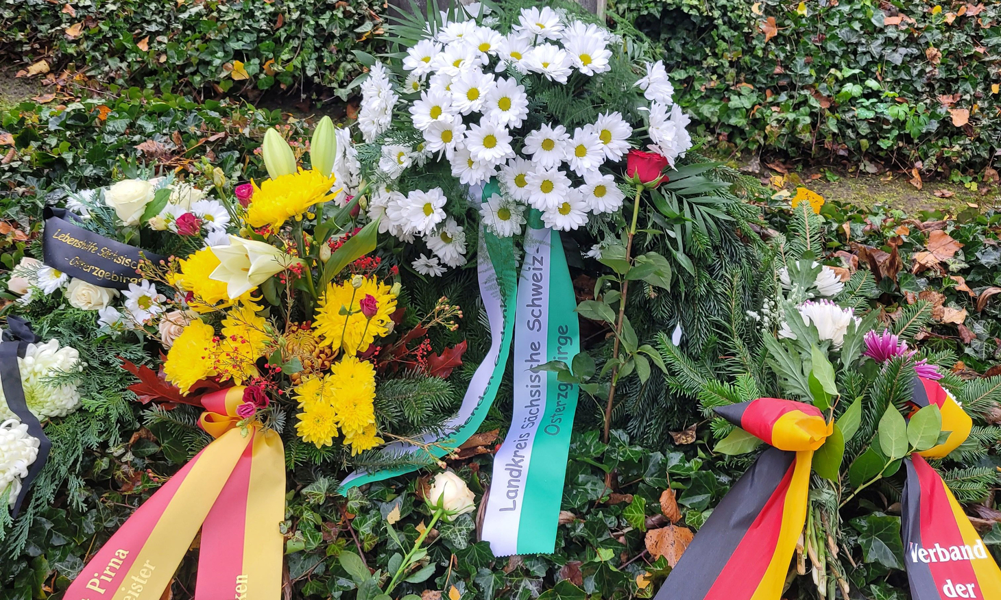 Symbolbild mit Geschenk