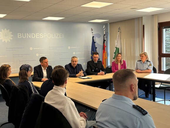 Zeigt Bild bei der Bundespolizei
