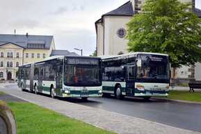 zwei busse 365 nach Dresden Hauptbahnhof und Rechenberg Bienenmühle