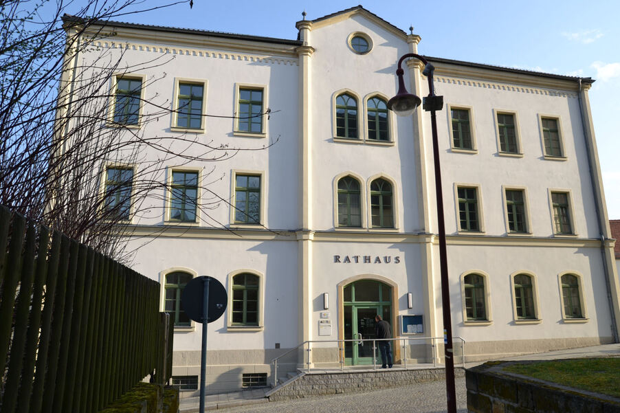 Haupteingang Rathaus Sebnitz